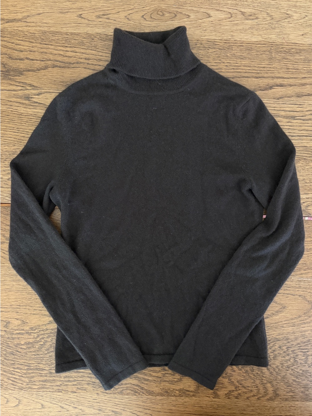 TSE Cashmere Chocolate Brown Turtleneck Sweater